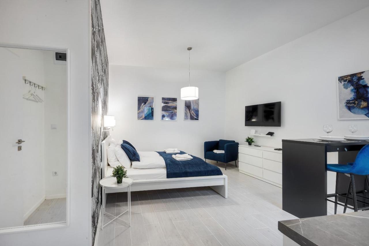 Modern In Authentic Area Apartman *
